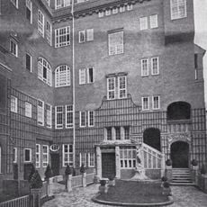 Innenhof Gelbes Haus I