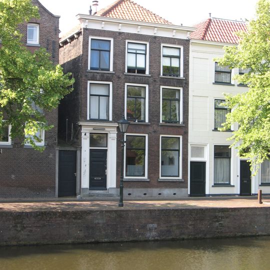 Lange Haven 27, Schiedam