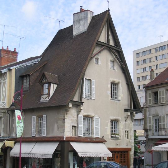 Maison, 11 Place Victor Hugo