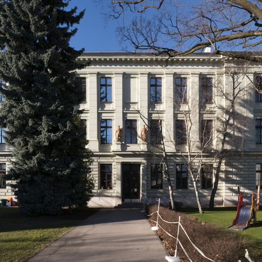 Former school Canavesegasse 24