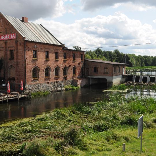 Młyn wodny , ob. elektrownia i restauracja