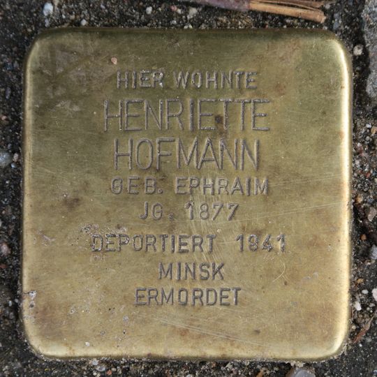 Stolperstein dedicated to Henriette Hofmann