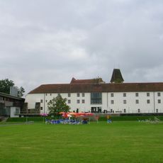Unteres Schloss samt Zubauten