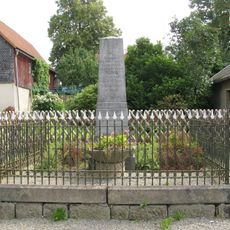 Kriegerdenkmal Stangengrüner Straße 5 (neben)