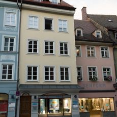 Wohn- und Geschäftshaus