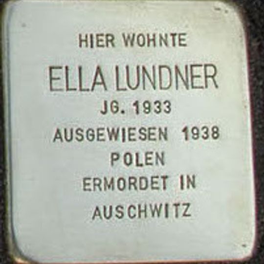 Stolperstein dedicated to Ella Lundner