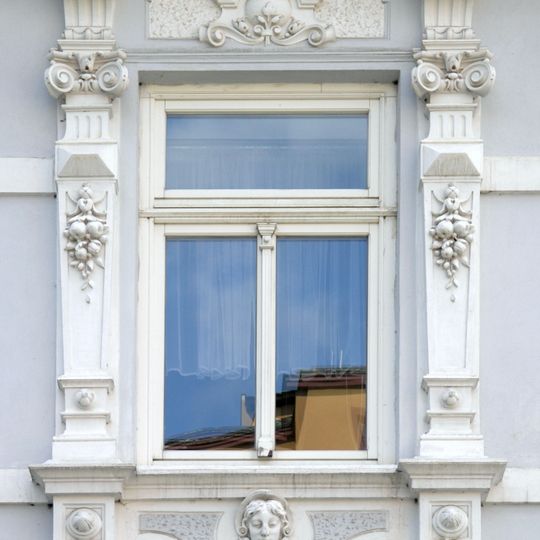 Mírové náměstí 15