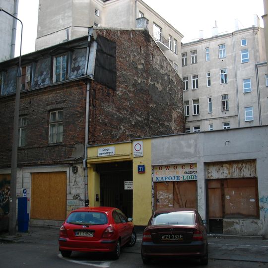 21 Poznańska Street in Warsaw