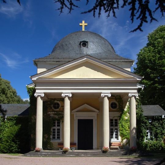 Funeral hall of the Höchst cemetery