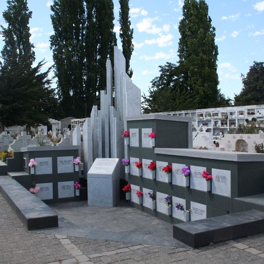 Memorial Cementerio de Isla de Maipo