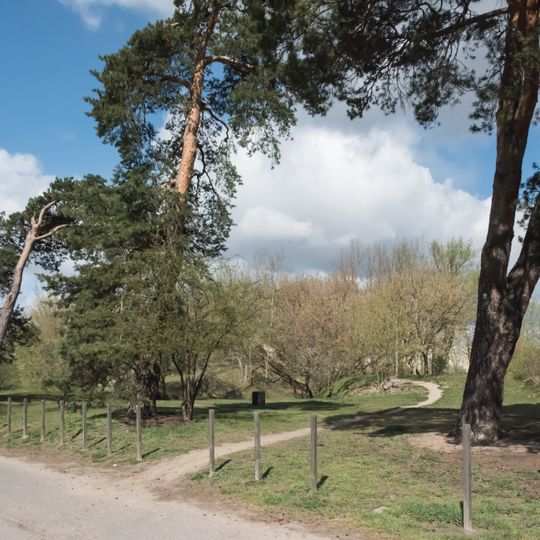 Park im. Cichociemnych Spadochroniarzy AK w Warszawie