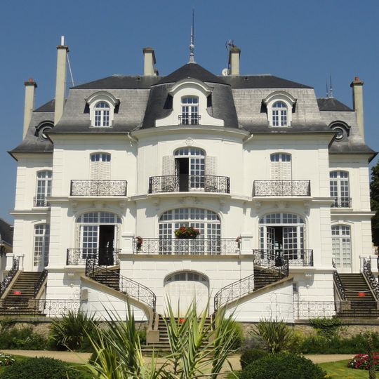 Hôtel de ville d'Athis-Mons