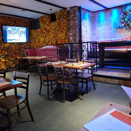 Mamajuana Cafe