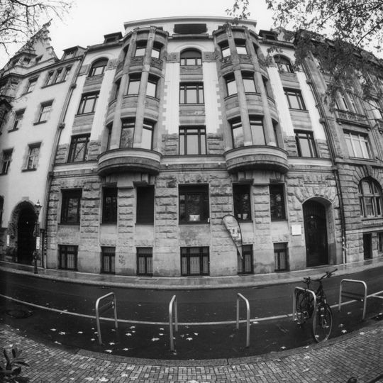 Wohn- und Geschäftshaus Dittrichring 10