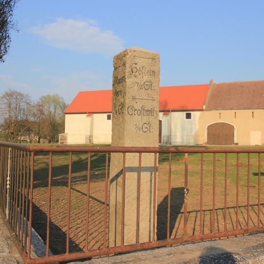 Wegestein Crostwitzer Straße 7
