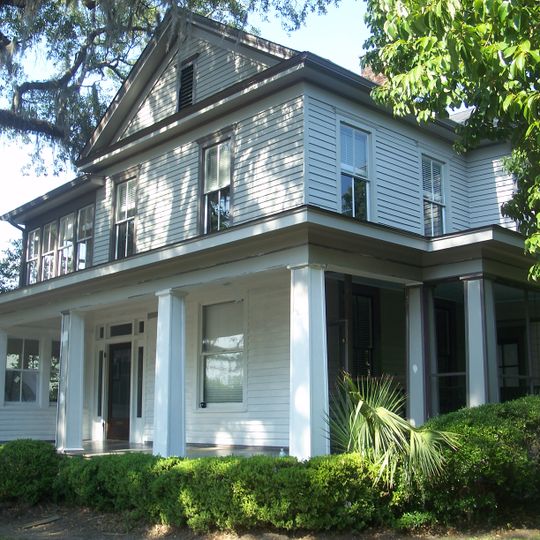 Calhoun Street Historic District