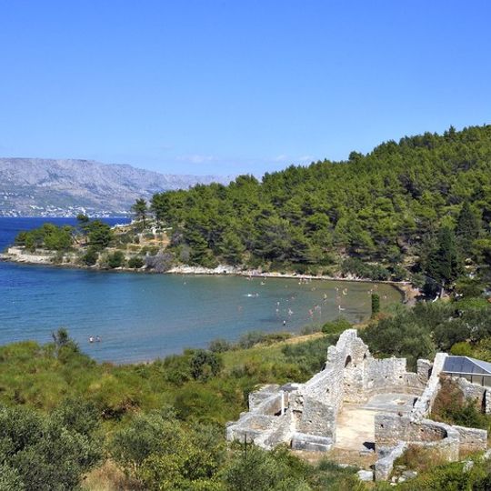 Arheološko nalazište Lovrećina