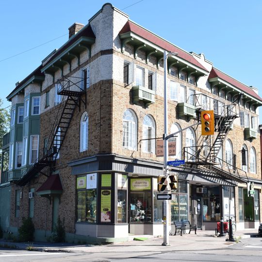 1119, rue Wellington Ouest