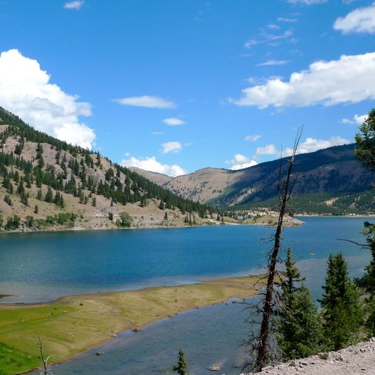 Lake San Cristobal