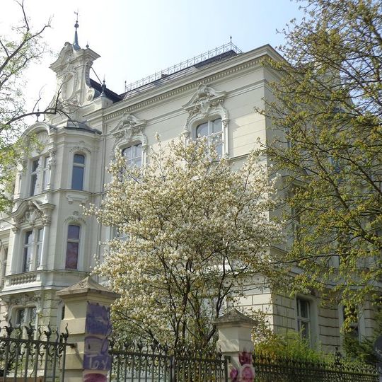 Mietvilla Wilhelm-Hauff-Straße 10