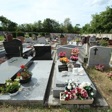 Cemetery of Cernay-la-Ville