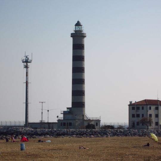 Porto Piave Vecchia lighthouse