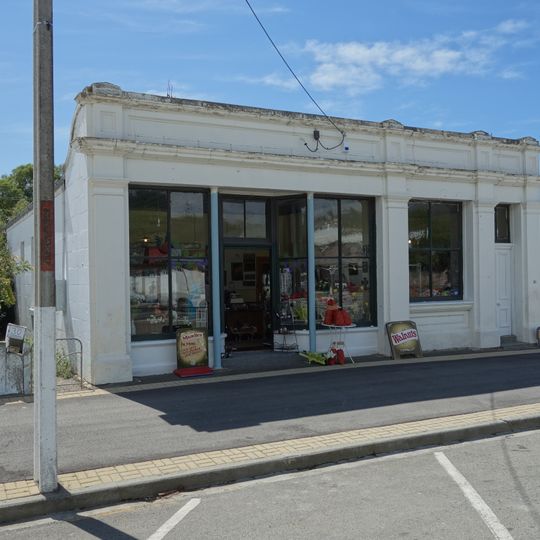 Waddell’s General Drapery