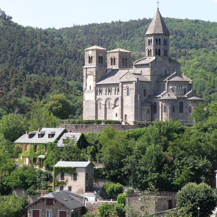 Saint-Nectaire Kilisesi