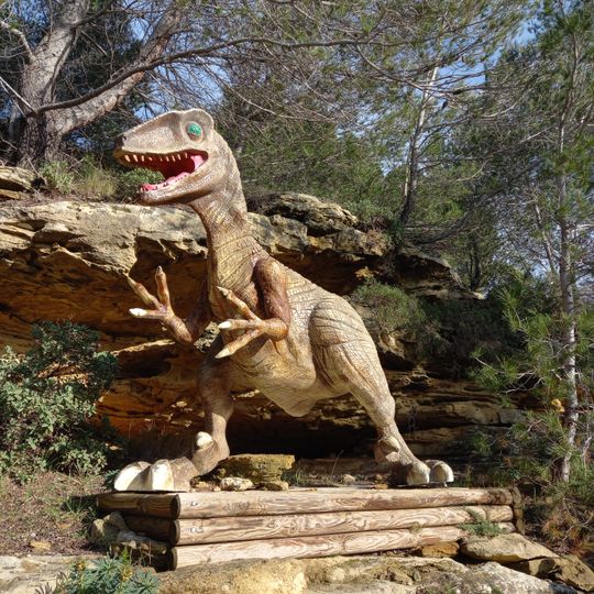 Work of art, sculpture