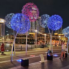 Dandelion Light sculpture