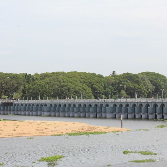 Kallanai Dam