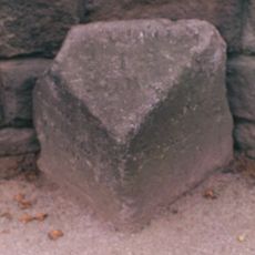 Milestone, North Parade