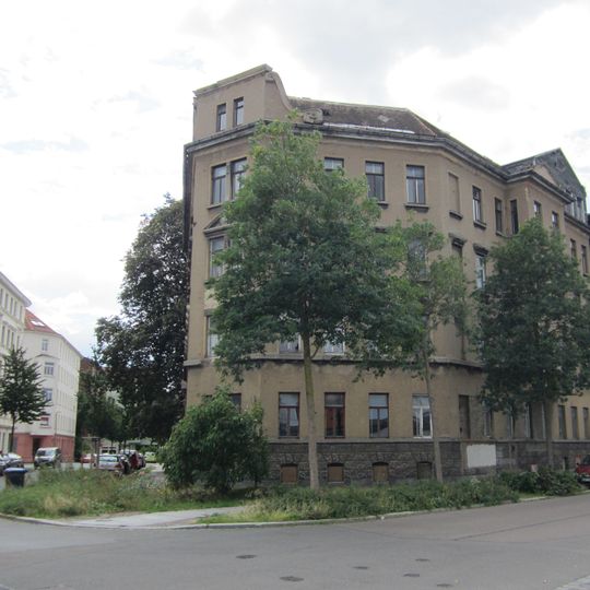 Mietshaus Bussestraße 5a