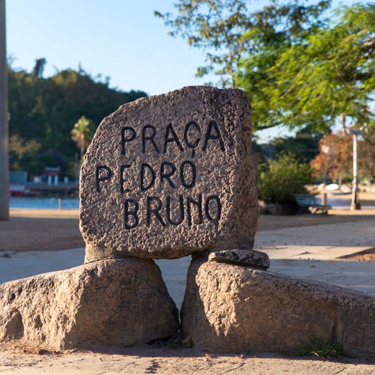 Marco do logradouro da Praça Pedro Bruno