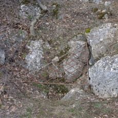 Háromlyukú Pothole