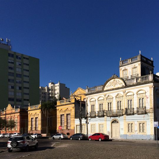 Praça Coronel 2, 6 e 8 Pedro Osório