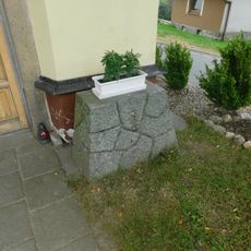 Kříž u kaple v Přísece