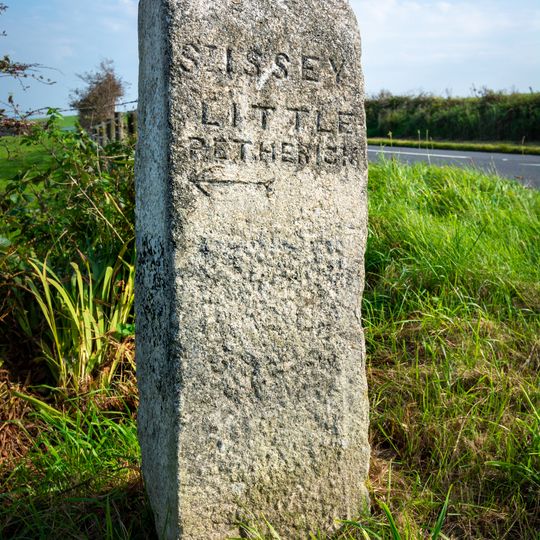 Guide Post 1400 Metres To South Of Cannalidgey