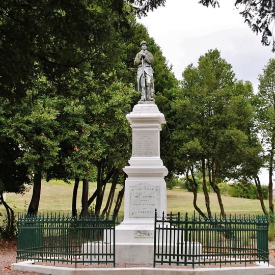 Monument aux morts de L'Île-d'Elle