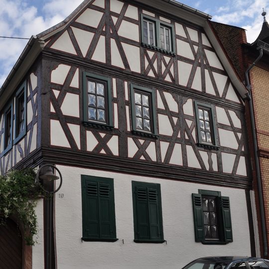 Wiesbadener Straße 10