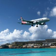 Махо