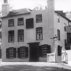 Spaniards Inn