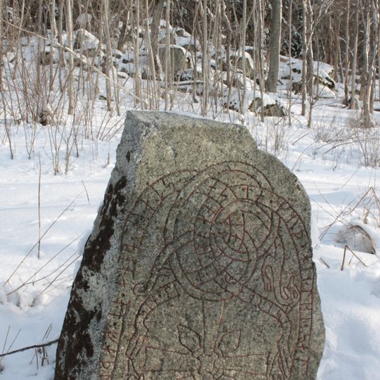 Uppland Runic Inscription 819