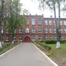 Здание бывшего реального училища, где размещался эвакогоспиталь (1941-1945) (Юрьев-Польский)