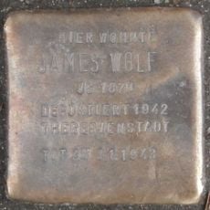 Stolperstein en memoria de James Wolf