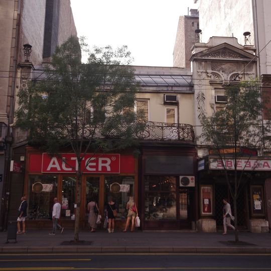 Milan Jovanović photo studio