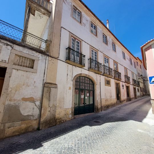 Casa na Rua Grande , 6 a 12