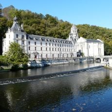 Abbaye Saint-Pierre et Saint-Sicaire
