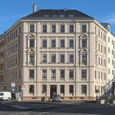 Multiple dwelling Herrnhuter Straße 2