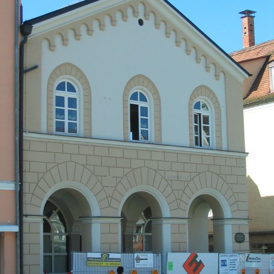 Ehemals Brauerei, jetzt Wohn- und Geschäftshaus